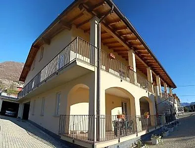 Sleeps 2 Pool Wifi Ossuccio