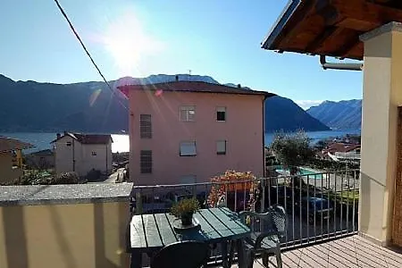 Sleeps 2 Pool Wifi Villa