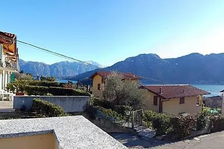 Sleeps 2 Pool Wifi Villa
